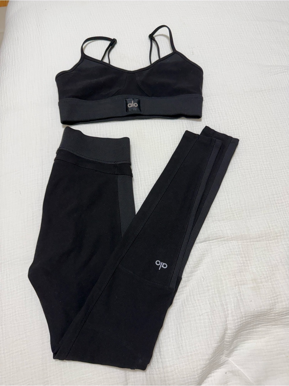 ALO Yoga Black Leggings and Bra Set